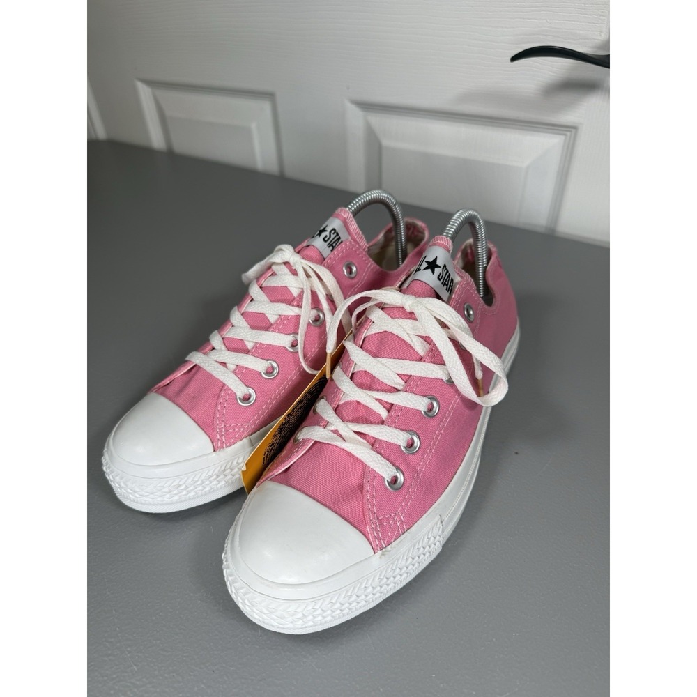 Converse Chuck Taylor All Star Pink Low Top Sneakers Unisex Women 8.5 Men 6.5